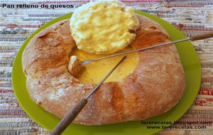 
pan Relleno De Quesos.

