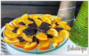 Naranjas Confitadas Con Chocolate.
