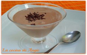 Helado Cremoso De Plátano Y Cacao

