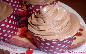 Cupcakes De Chocolate Con Crema De Chocolate (chocolate Italian Meringue Buttercream Ii)
