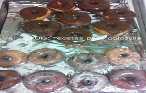 Donuts / Doughnuts /  Donas Glaseadas
