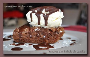 Brownie Con Helado De Vainilla
