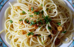 Pasta All'aglio, Olio E Peperoncino