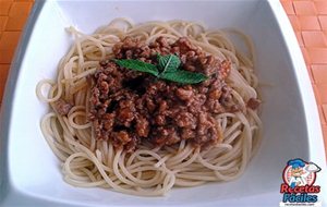 Espaguetis Boloñesa
			