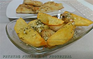 Patatas Fritas A La Provenzal
