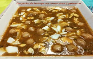 Gazpacho De Lechuga Con Huevo Duro Y Garbanzos

