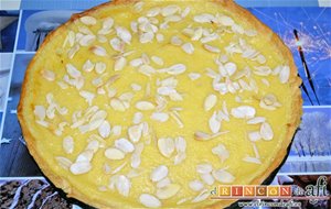 Tarta De Crema Franchipán Con Manzanas Y Almendras