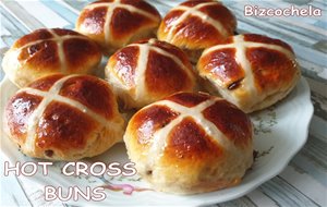 Hot Cross Buns: Bollos De Pascua Ingleses