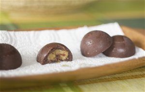 Bomboom!!! Delicias De Cacao Raw Rellenos De Crema De cacahuete