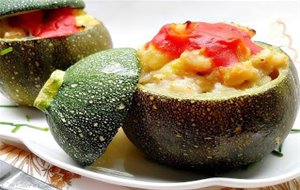 Zucchini (calabacin), Rellenos De Camaron Y Queso
