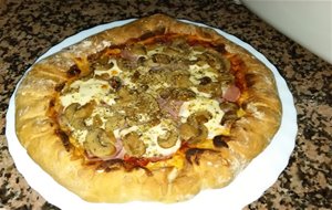 Pizza (panificadora Lidl)
