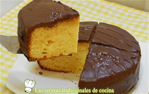 Receta De Bizcocho Esponjoso De Naranja Con Cobertura De Chocolate
