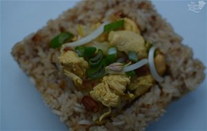 
arroz Thai Con Pollo.
