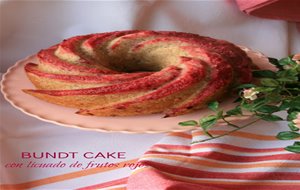 Bundt Cake Con Licuado De Frutos Rojos
