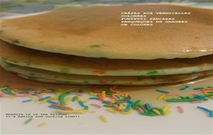 Crêpes Aux Vermicelles Colorées / Funfetti Pancakes / Panqueques De Grageas De Colores

