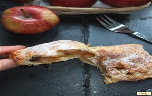 Pastelitos De Hojaldre Con Manzanas Y Pasas
