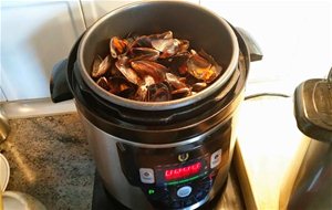 Mejillones Al Vapor En Olla Gm
