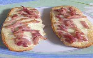 Paninis Caseros De Queso Y bacon