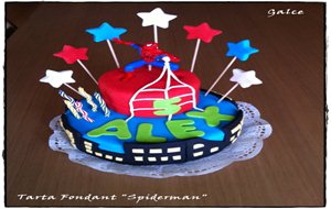 Tarta Fondant &#8220;spiderman&#8221;