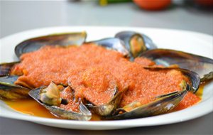 Mejillones Con Salsa Picante
