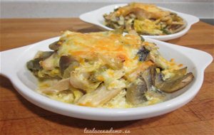 Revuelto De Verduras Y Pollo Con Queso Gratinado