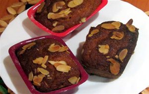 Minicakes De Mermelada De Melocotón Y Almendras
