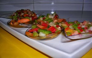 Cucharas De Mejillones Con Vinagreta
