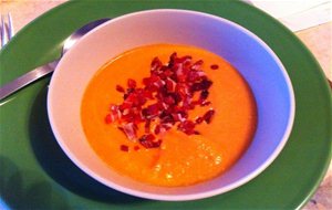 Salmorejo Con Pistachos
