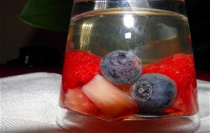 Gelatina De Cava Brut Con Frutas
