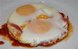 Huevos Al Plato
