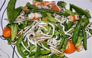 Verduras Con Gulas Y Gambas
