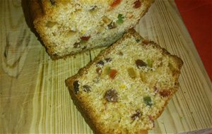 Plum Cake Navideño Con Frutas Escarchadas Y Pasas
