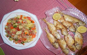 " Papas Aliñás" Y " Pescadito Frito".
