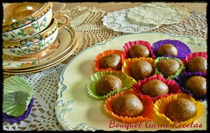 Bombones De Dátiles, Almendras Y Avena
