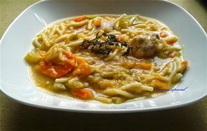 Sopa De Fideos Con Carne Y Verduras