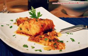 Baccalà In Umido Alla Romana (bacalao Con Tomate, Pasas Y Piñones)