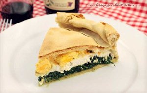 Torta Pasqualina: Tarta Salada De Pascua Con Ricotta, Huevo Y Espinacas