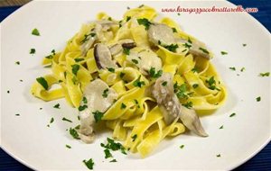 Pasta Con Boletus (tagliatelle Ai Funghi Porcini)