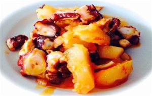 Pulpo Guisado Con Patatas Y Aceite De Pimentón&#8230;., Con Mis Respetos!
