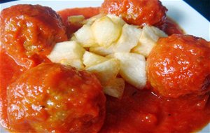 Albondigas Con Tomate
