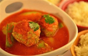 Albóndigas De Pollo Al Cilantro
