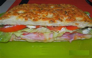 Focaccia Rellena
