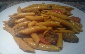 Pasta Con Carne Guisada
