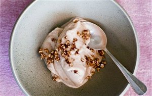 Helado De Leche Merengada Con Almendras
