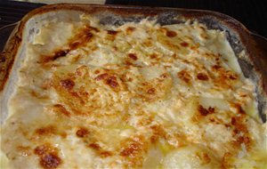 Patatas Gratinadas Con Crema De Queso
