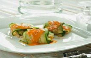 Ravioli De Calabacín Relleno De Gambas Con Salsa De Zanahoria Y Coco
