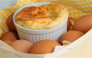 Soufflé De Queso Gruyère
