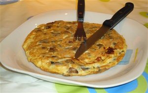 Tortilla De Champiñones Al Ajillo
