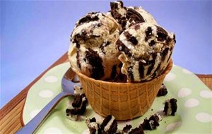 Helado De Vainilla Y Galletas Oreo
