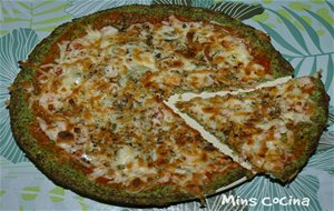 Pizza Con Masa De Brócoli - Gambas Y Gorgonzola
